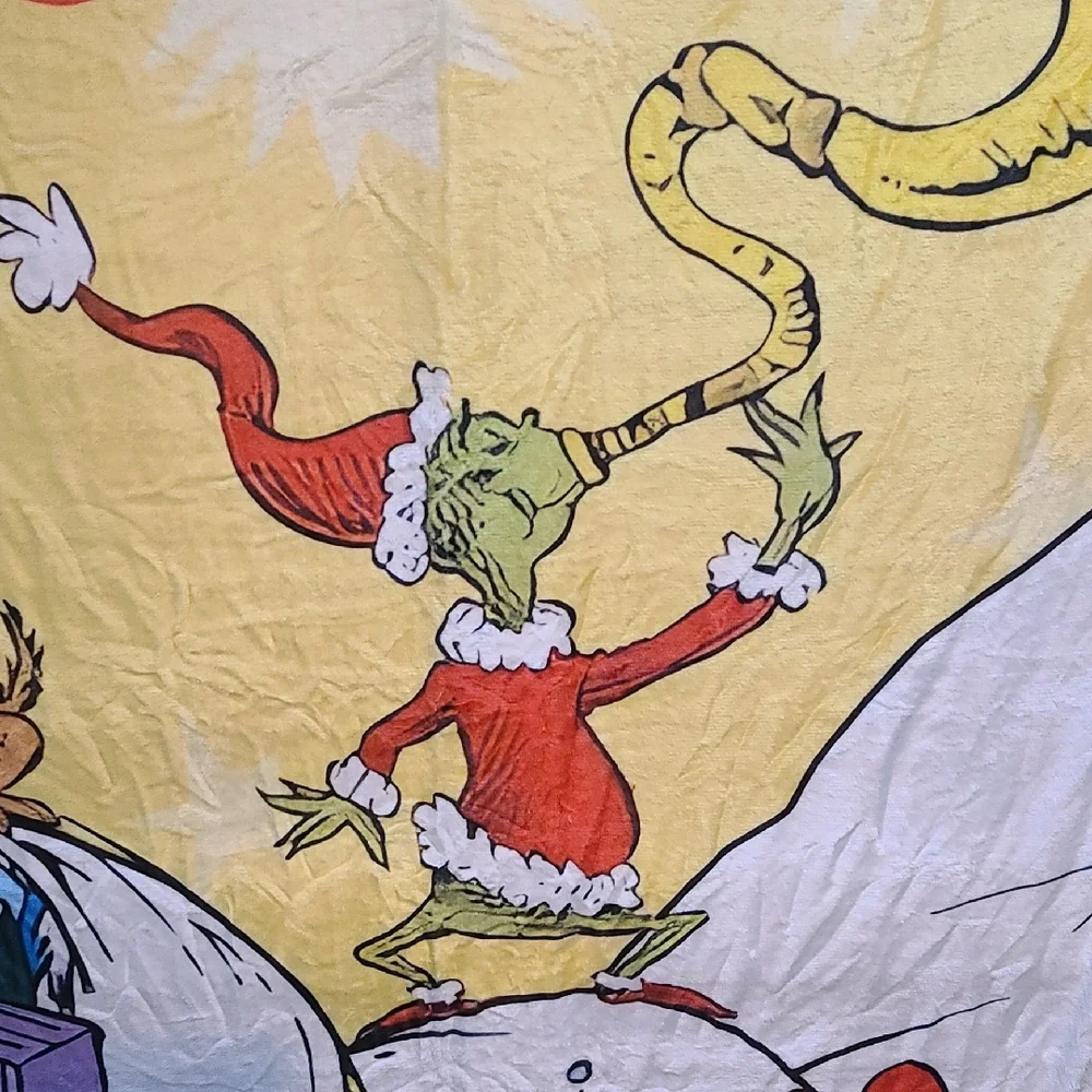 Grinchmas Holiday Throw Blanket - Yellow / Multi